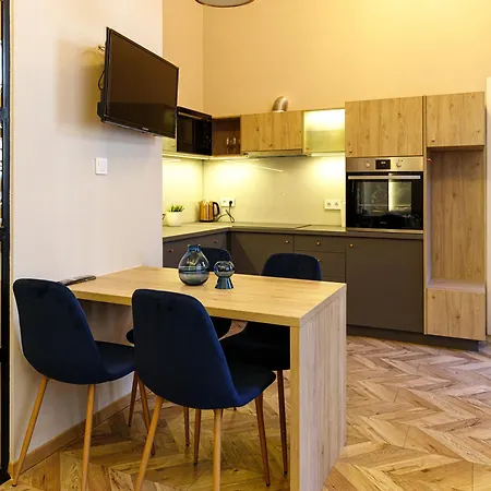 E13 Design Studio With A/c Budapest