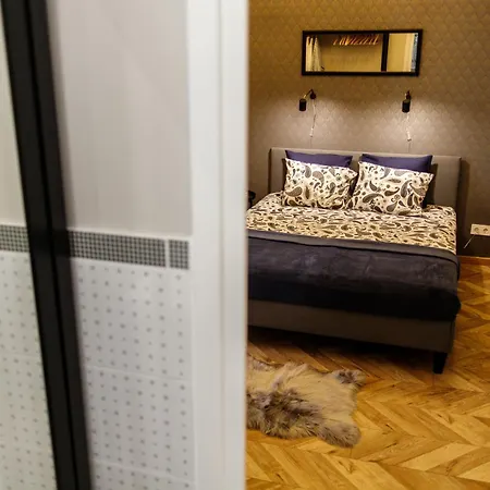 Apartament E13 Design Studio With A/c Budapeszt