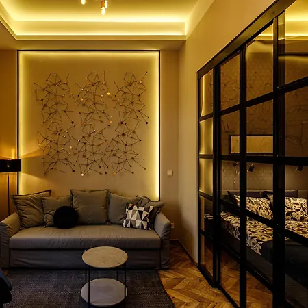 E13 Design Studio With A/c *